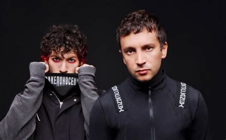 Exploring the Evolution of 21 Pilots Albums: A Journey Through Sound and Storytelling