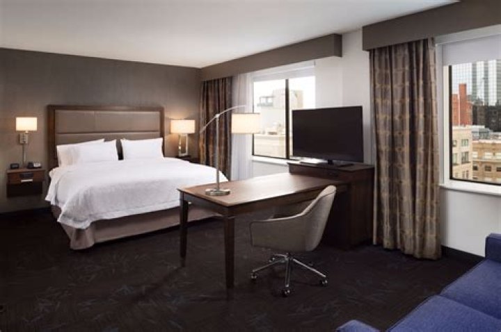 Hampton Inn Suites Downtown Dallas: Your Ultimate Guide to Comfort and Convenience