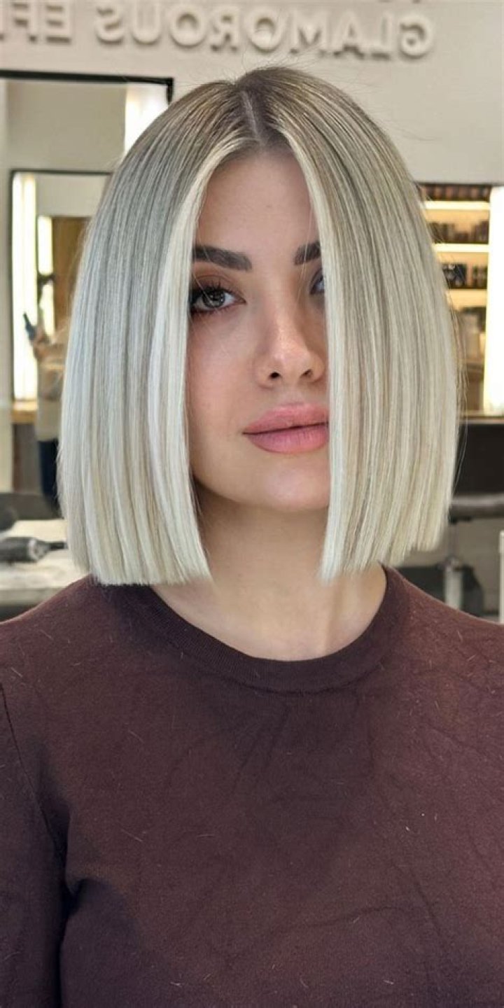 Why Is It Called a Bob Haircut: A Comprehensive Guide to the Iconic Hairstyle