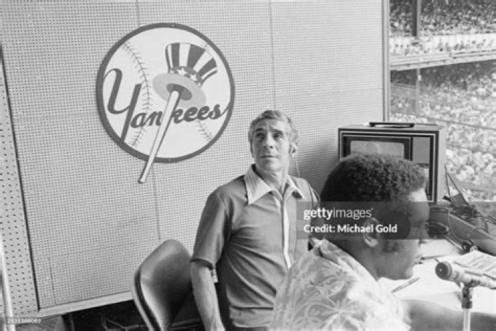 Yankee Announcer: The Voice Behind the Legends